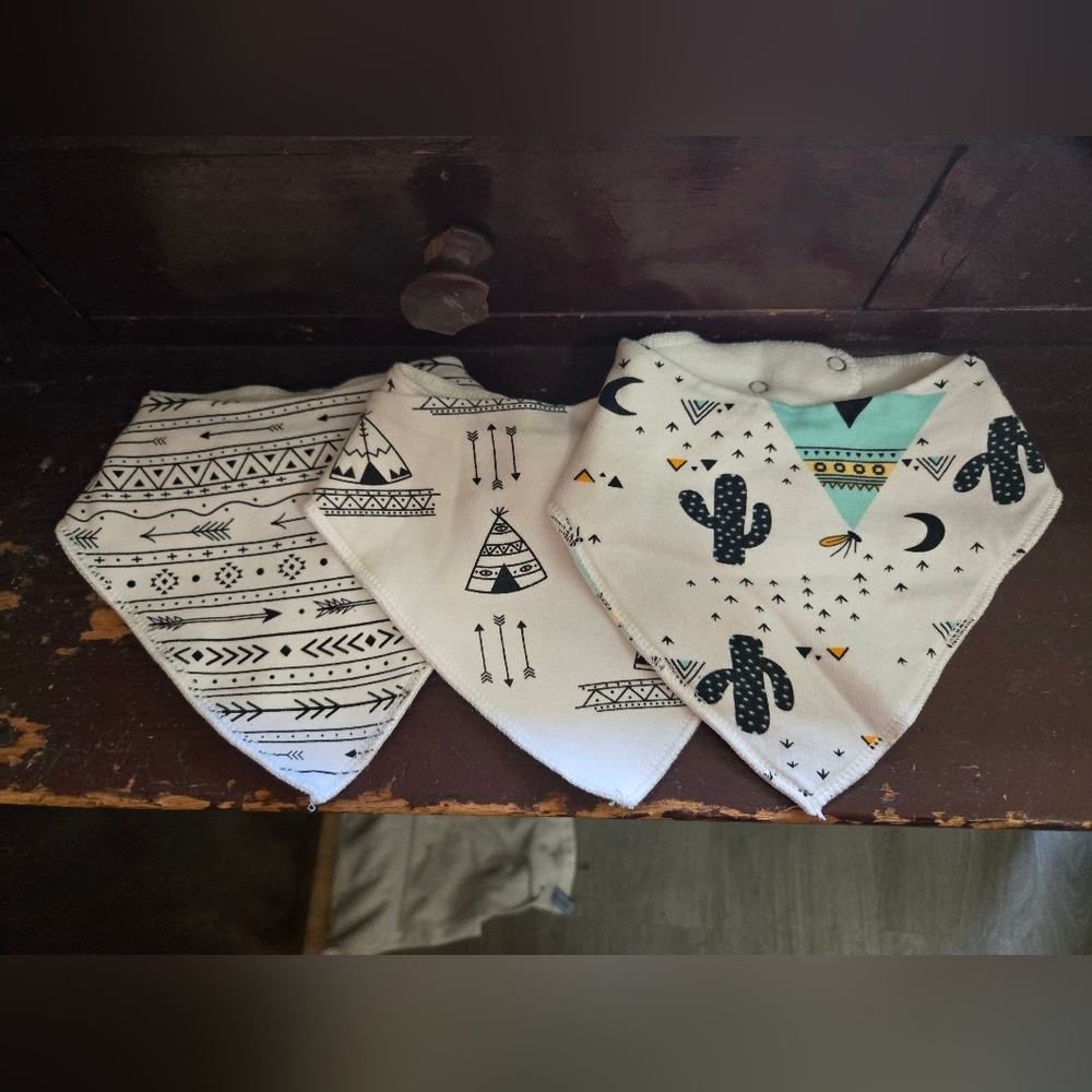 Stylish Kids Bandana Bib Set - Black and White
